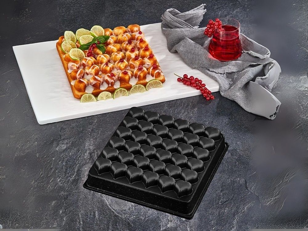 Kek Kalıpları Serisi Kare Model Döküm Kek Kalıbı 28 cm - Siyah